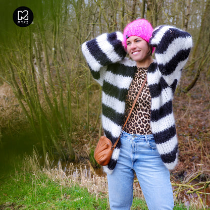 Strickset – MYPZ Chunky Mohair Cardigan Black & White No.15 (ENG-NL-DE)