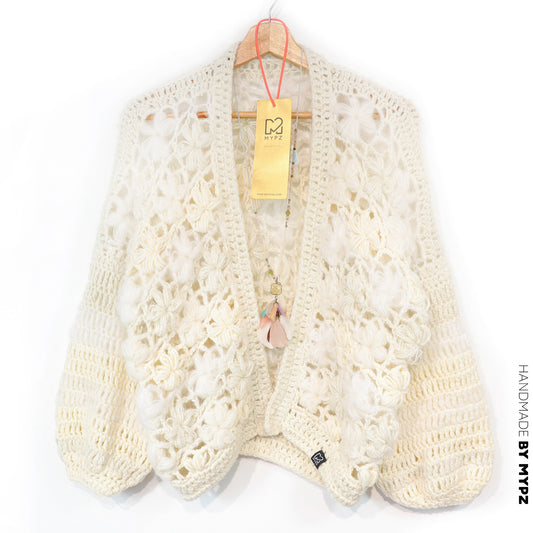 Häkelanleitung - MYPZ kurzer Bomber-Cardigan Wildflower (ENG-DE-NL-ES-FR-IT-DA-SV-NO)