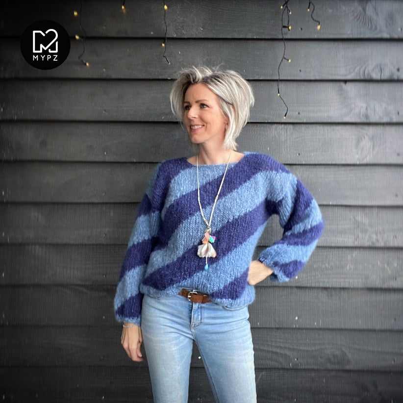 MYPZ Light mohair pullover Blue diagonal